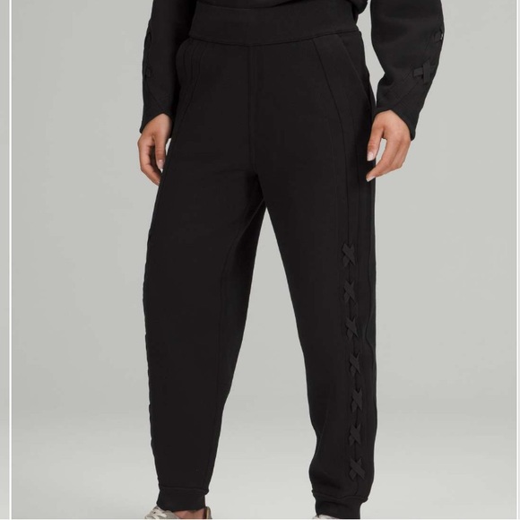lululemon athletica Pants - Lululemon Women Braided Detail High- Rise Jogger Black size 6